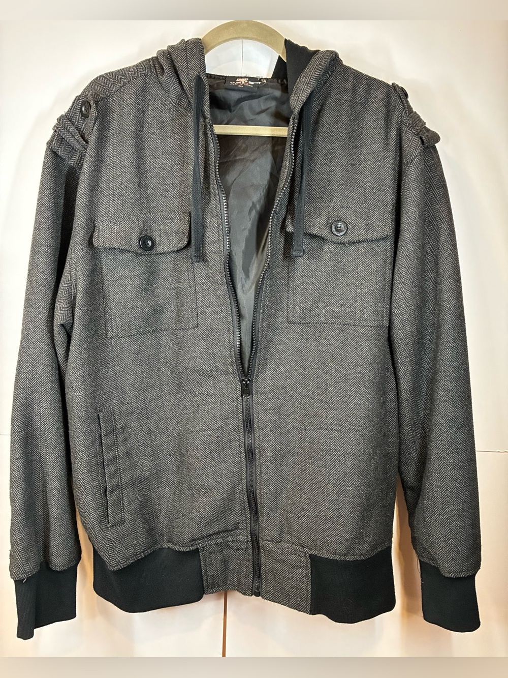 YAGO Men’s 2XL Gray Herringbone Hooded Zip Bomber Jacket